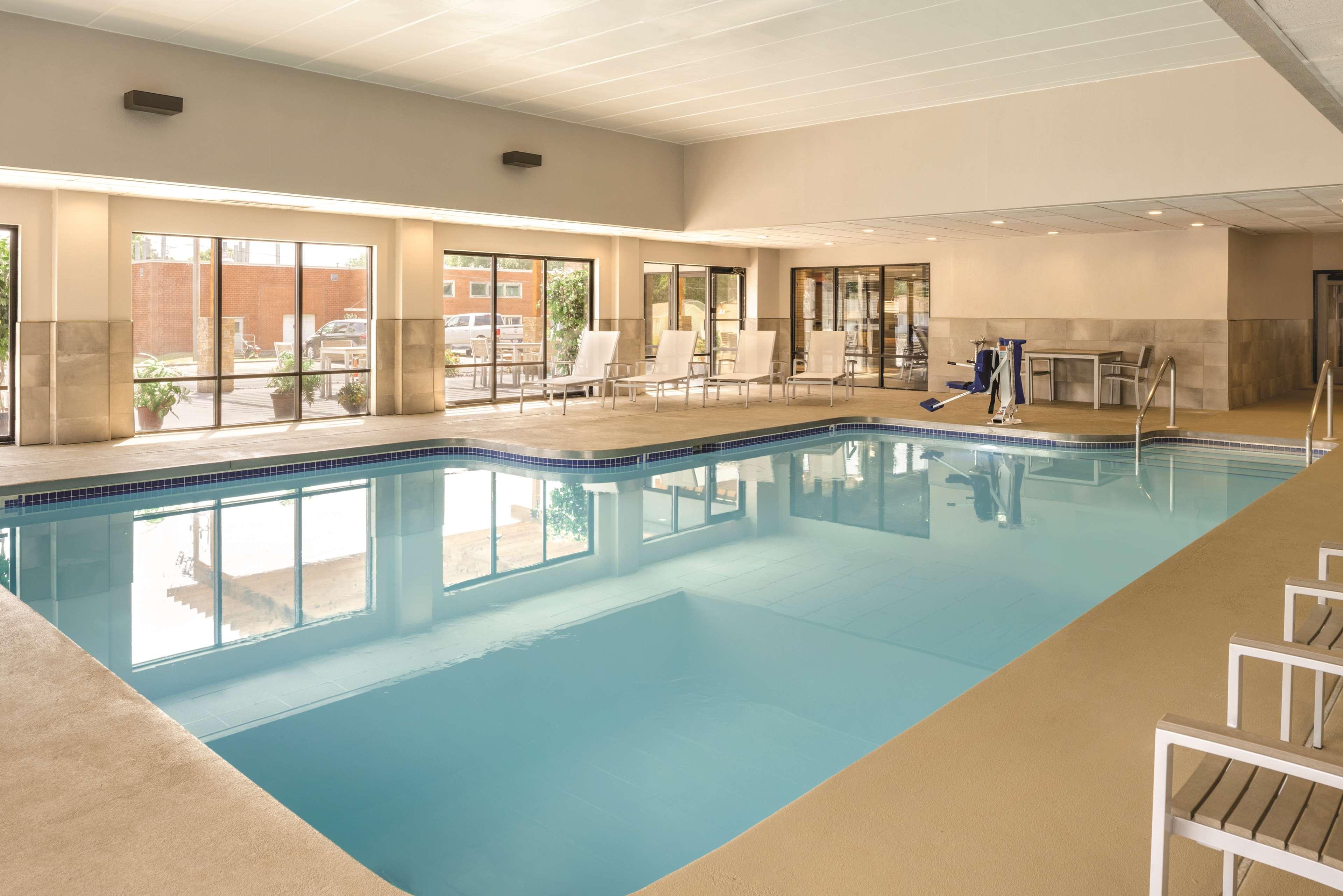 Country Inn & Suites By Radisson, La Crosse, Wi Buitenkant foto